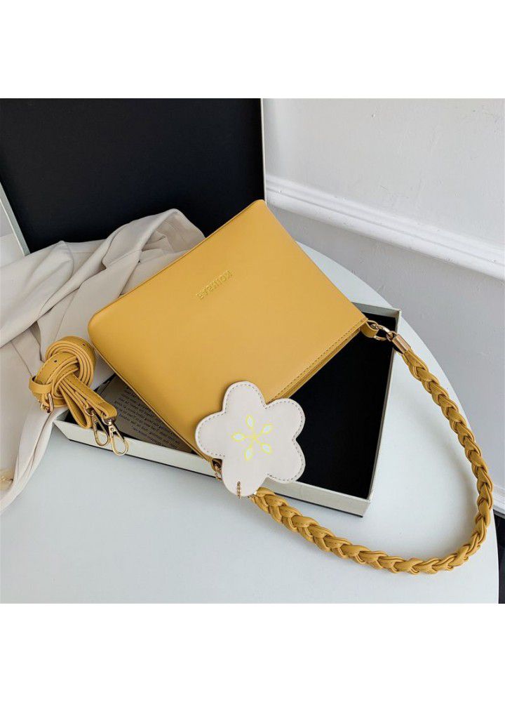 Summer small bag women's bag  fashionable new fashion single shoulder underarm bag simple leisure cross carrying Tote Bag 
