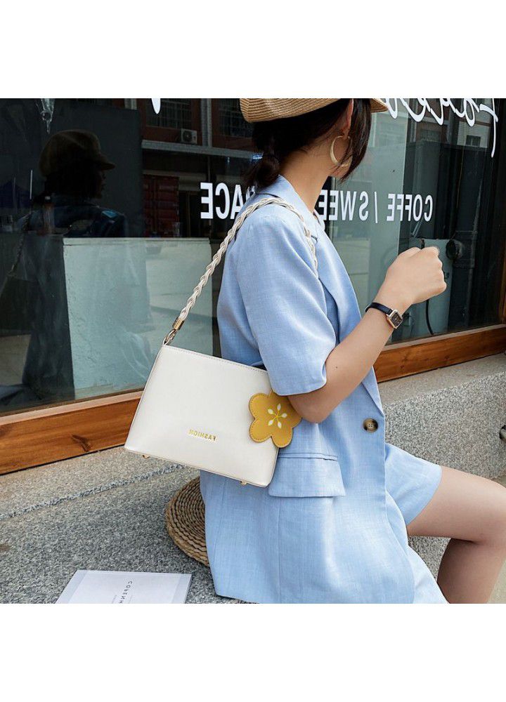 Summer small bag women's bag  fashionable new fashion single shoulder underarm bag simple leisure cross carrying Tote Bag 