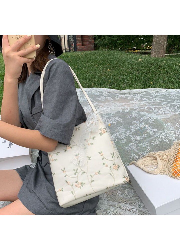 Korean version  girl's small bag women's new versatile pure color bag lace One Shoulder Handbag Tote Bag Fashion 