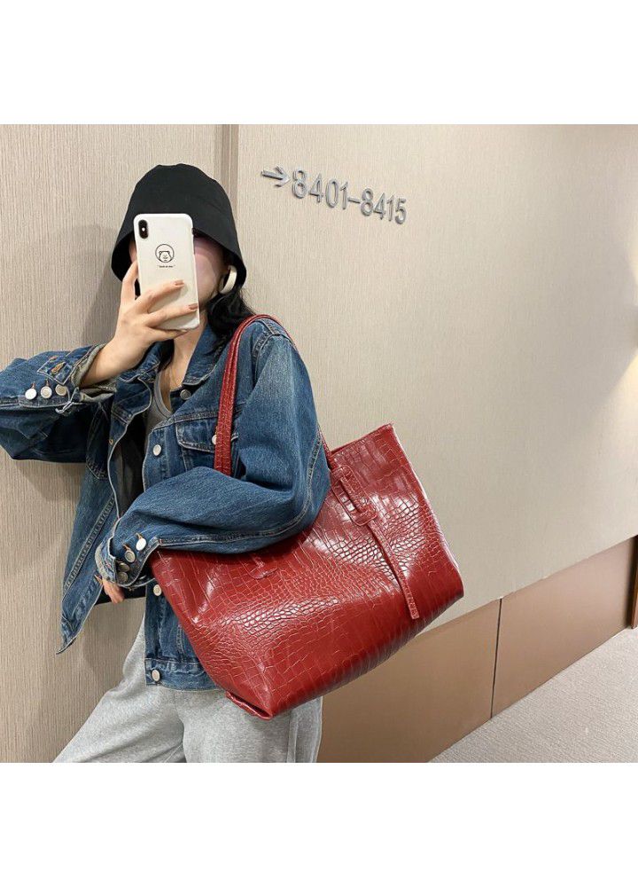 Simple large capacity bag women's bag  new fashion versatile ins shoulder bag net red hand Tote Bag 
