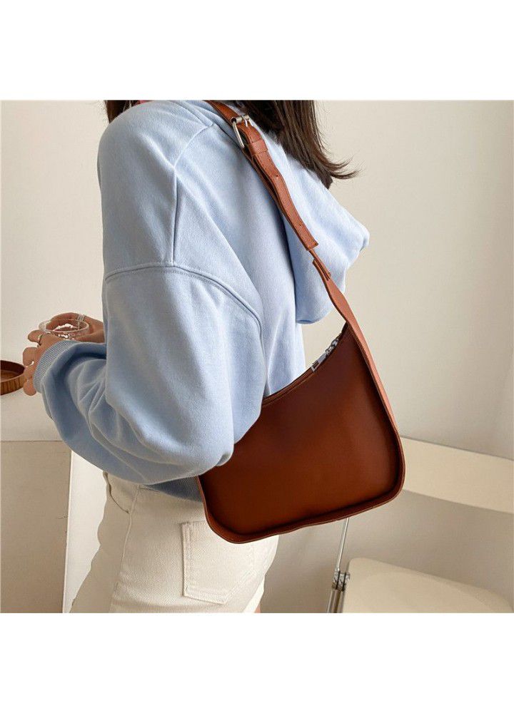 New design on bag new fashion in spring  large capacity single shoulder bag net red fashion messenger bag women's bucket 