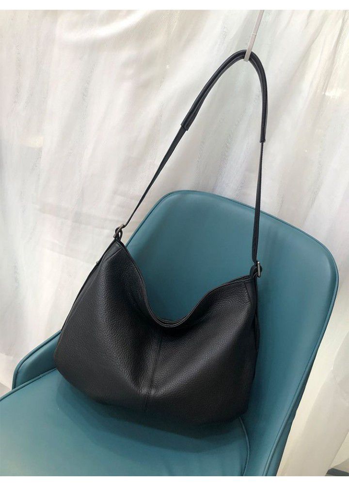 Cross border leather women's bag  new European and American fashion bag top layer cow leather natural drop crossbar single shoulder bag 1082 