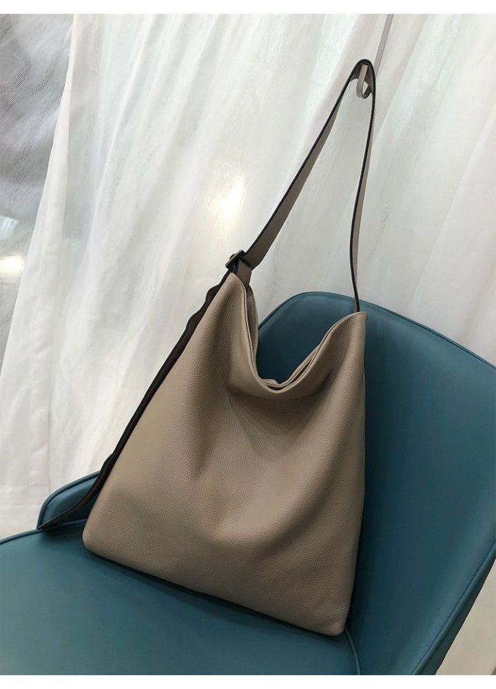 Cross border soft leather bag  new head layer cow leather natural drop crossbar shoulder bag European and American Leather Women's bag 3330 