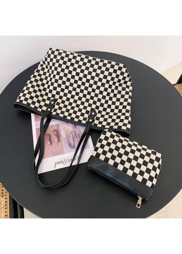 2021 autumn and winter new high-capacity tote bag women's Korean version trendy chessboard checkered leisure Shoulder Bag Fashion child and mother bag