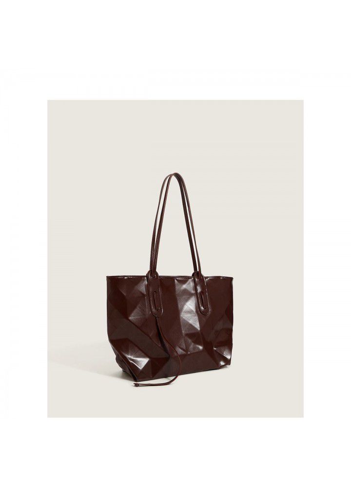 Large capacity cross-border women's bag autumn and winter new triangle three-dimensional women's Tote Bag trend single shoulder bag texture handbag